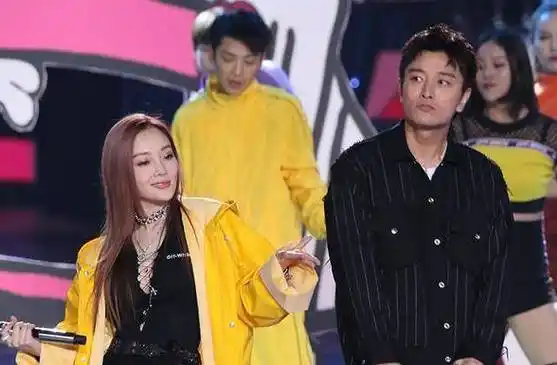 为甜馨道歉,贾乃亮表示行了_卓伟_网友_表演