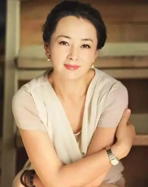 邓婕_罗秀春_孩子