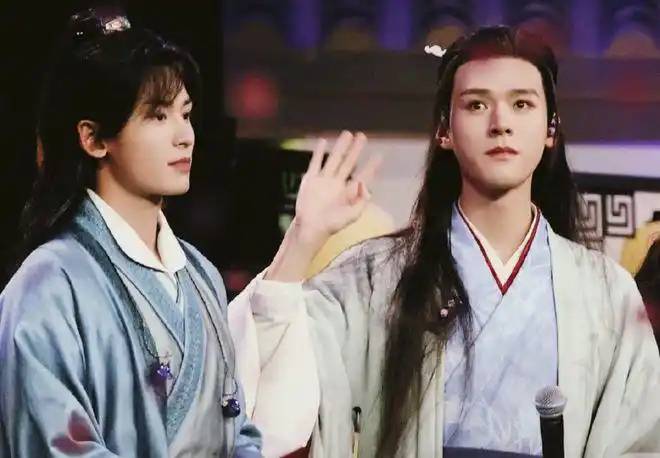 张哲瀚含泪许诺龚俊:我永远都在,《山河令》全员告别,天涯再会|茅子俊