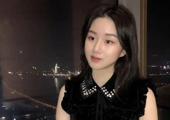 郭麒麟桃宝分手原因,郭麒麟第一个搭档是谁