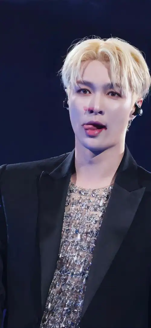 张艺兴很懂我的精神状态