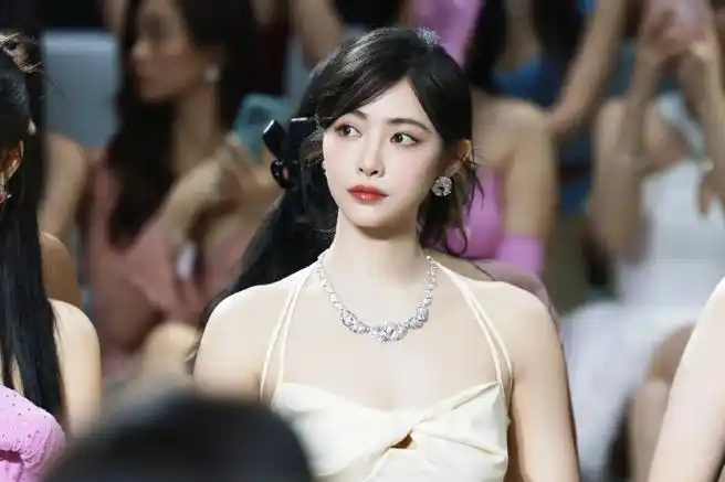 许佳琪的秀场日记