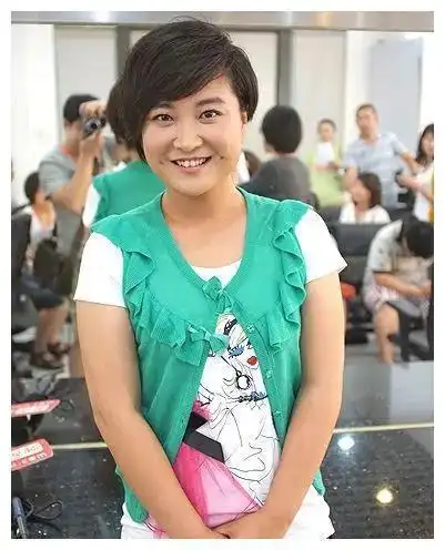 你们不要再嘲笑贾玲演的"兔子"了,其实人家也曾经瘦过_腾讯新闻