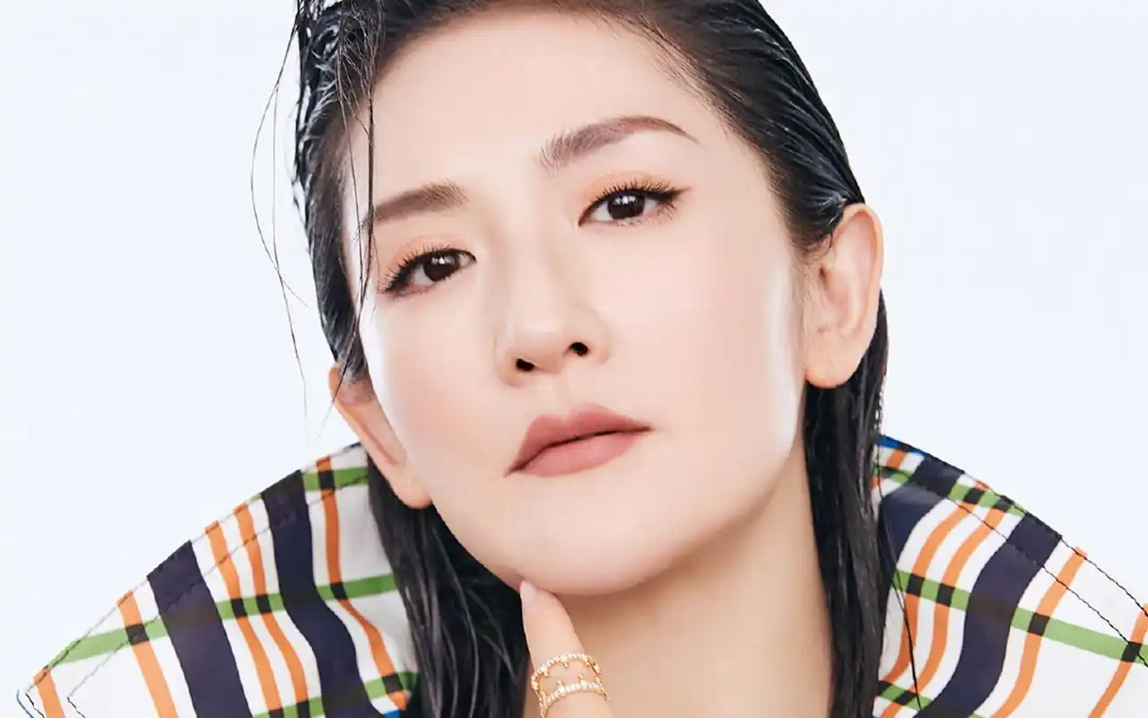 首页 桌面壁纸 大陆明星 谢娜霸气御姐范写真大片电脑壁纸上一张 下一