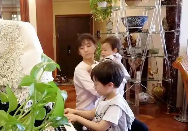 【大女主沦为网剧小配角】曾经的侄女邬靖靖,如今在何方?