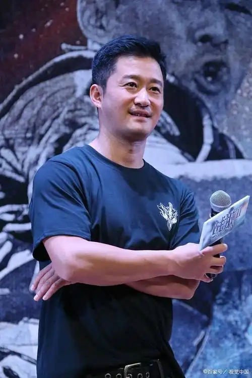 铁血硬汉吴京:励志人生传承武术精神,塑造真我男性风采