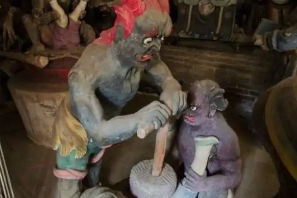 底下藏着"18层地狱",却经常有人到这里求子|寺庙|十八层地狱|泥塑