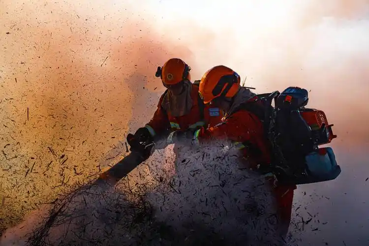 燃火焰蓝祁连山下的冰与火之练