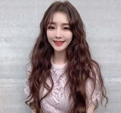 2021年绝美中长发烫全头