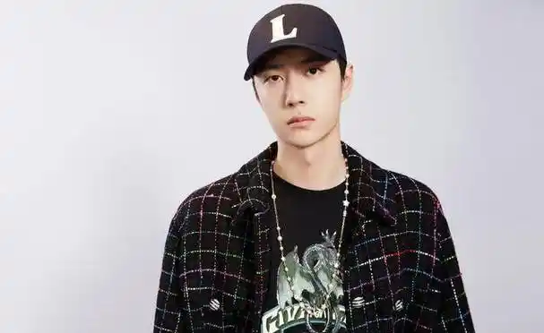 王一博喜获帽子哥,戴出品味与潮流,街舞笑梗的余温停不下来_网友_舞台