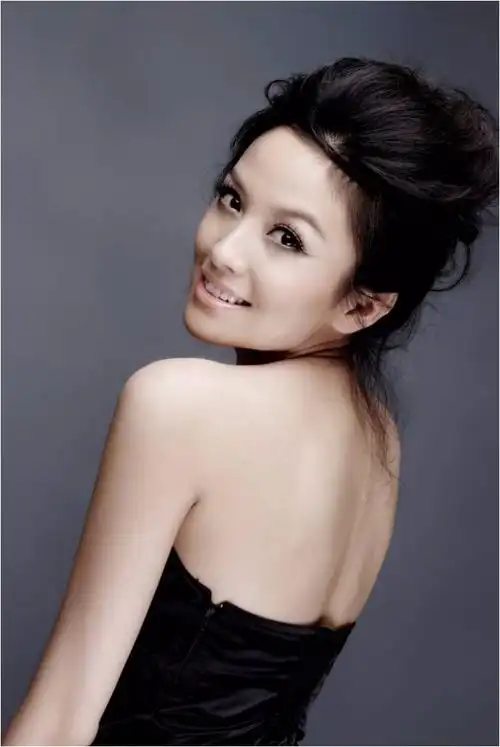 齐芳,1984年2月4日生于山西太原,中国内陆女演员,模特