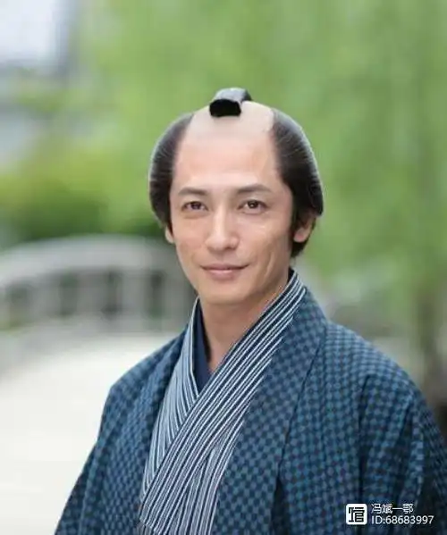 古代日本武士类似地中海的发型一一月代头,并不是为了追随时尚,也不是