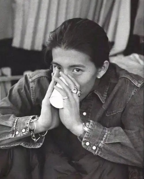 木村拓哉长发到卷发,曾引领日本发型潮流,被上帝抚摸过面孔男人