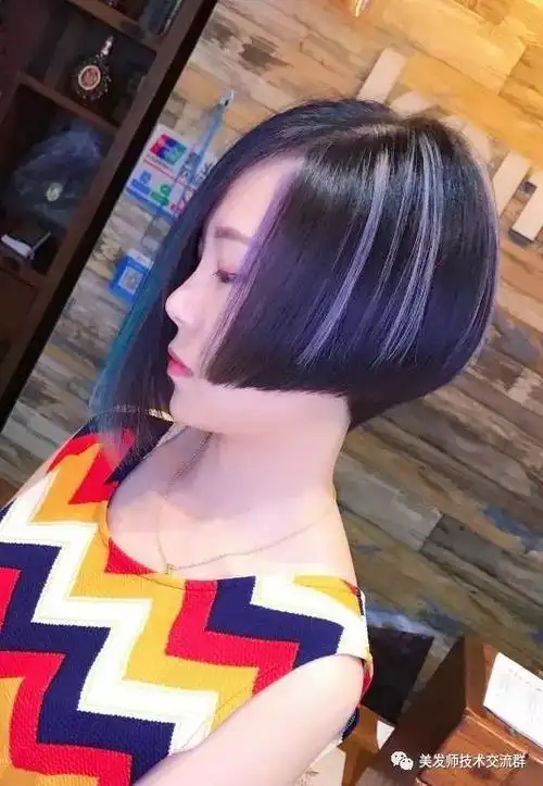 今年流行不等式短发职业女性的最爱哦