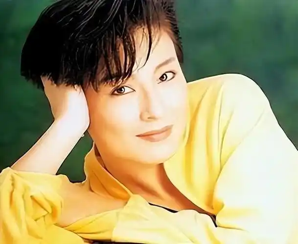 天后陈淑桦终生未婚无性无爱和青灯古佛相伴被妈妈毁掉一生