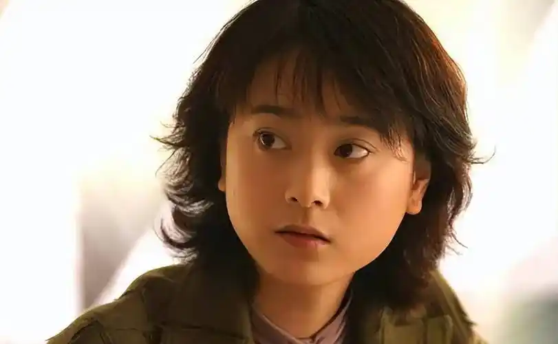 《香樟树》播出18年,演员境况差距大,有人获视后,有人退圈嫁人_梅婷