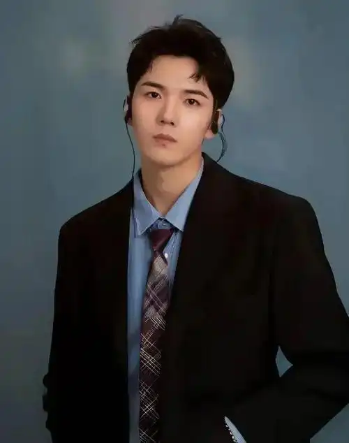 5,最后工作室还爆料2020年仝卓出事后,2021年的粉丝见面会还是工作