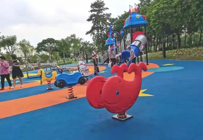 沙洲湾公园儿童游乐区沙洲湾公园儿童游乐区步道历史风貌① 中山公园