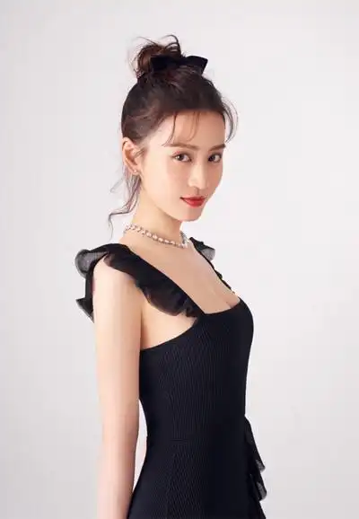 隋源新剧《北辙南辕》开播,"冯希"事业和爱情如何选择?