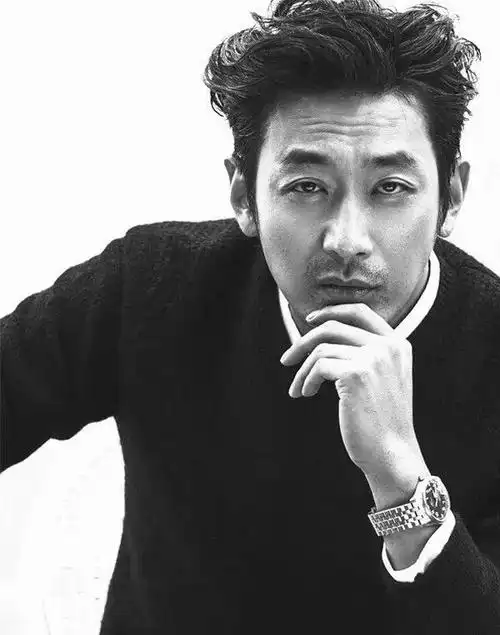 韩国40岁左右的男演员河正宇的魅力河正宇主演过哪些电影