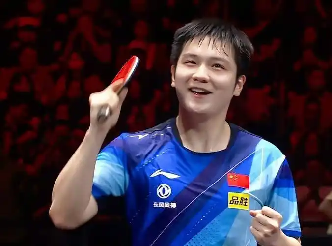 樊振东成长历程超励志国乒唯一获特殊荣誉球员刘国梁感同身受