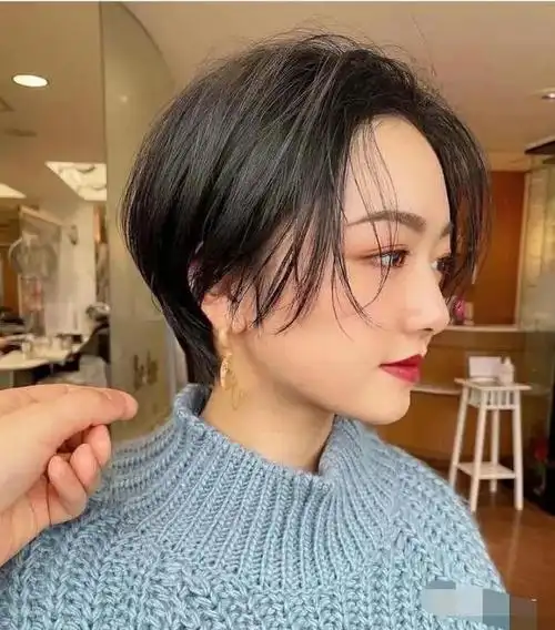 (圆脸适合什么发型学生女短发) - 冷求网