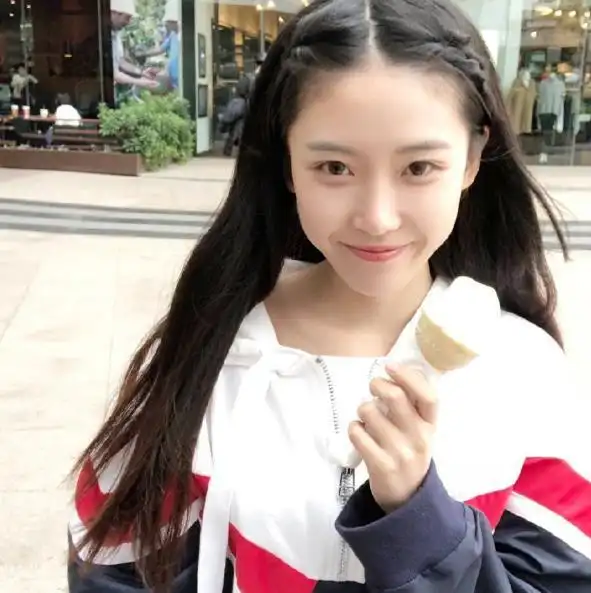 时隔8月半藏森林重新连接称要承担一切她能复出成功吗