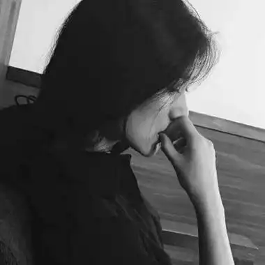 女生头像霸气侧面_女生头像真人伤感霸气冷酷