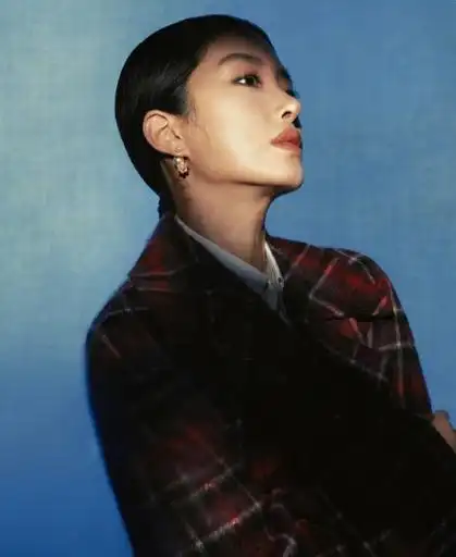 杨采钰精彩演绎dior迪奥二零二三秋冬成衣系列