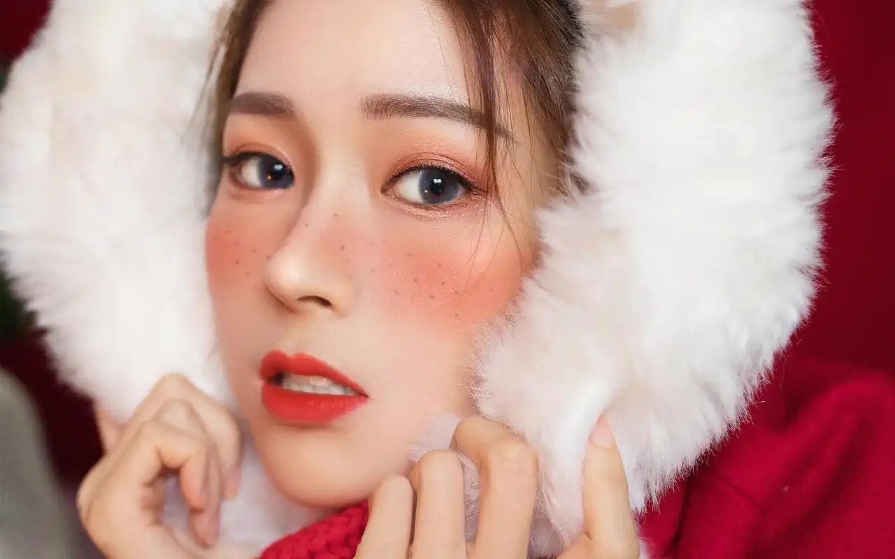 圣诞美女网红高清桌面壁纸