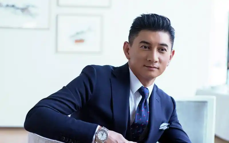 饭拍20120519长安逸动音乐集济南站吴奇隆