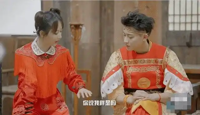 杨紫和黄子韬是不是在一起了?俩人互动太甜了