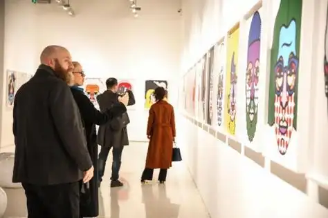 听说北京时代美术馆里来了42位世界名人