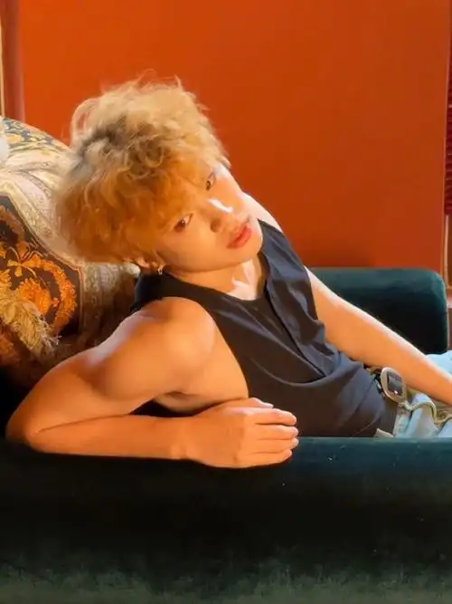 justin黄明昊0219生日快乐