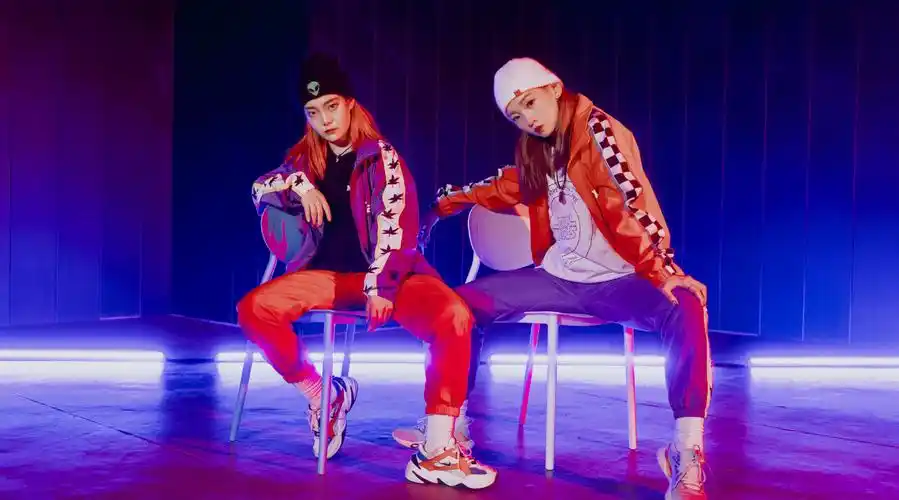 小冷和小蓝老师双人爵士舞《chichi get the yayo》