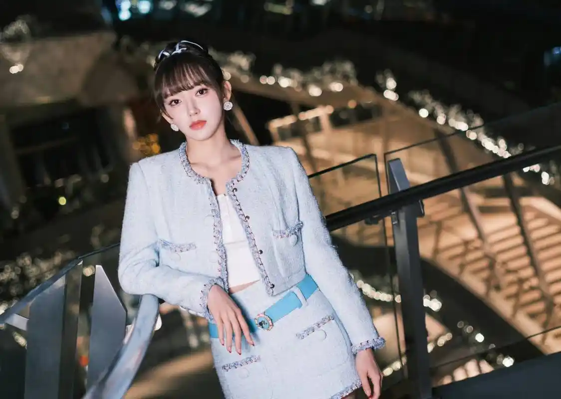 程潇高跟凉鞋大长腿[笑哭]