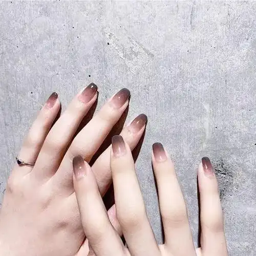 新手也能学会的渐变美甲教程~_颜色