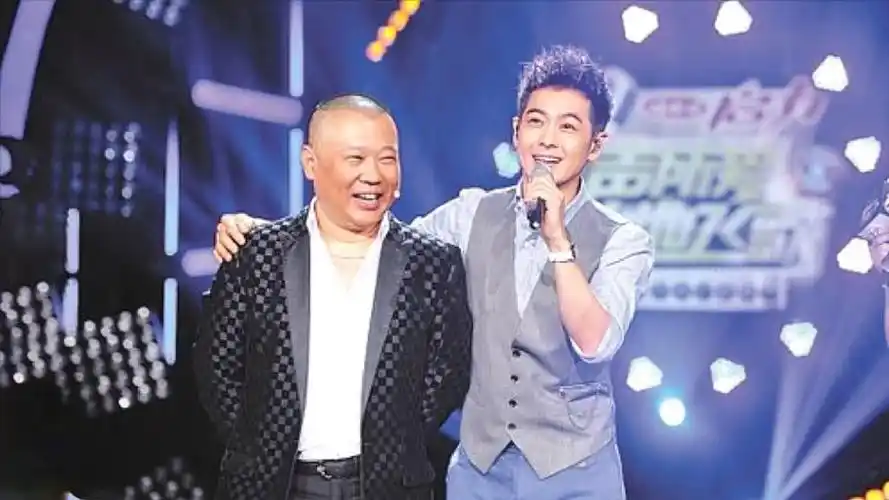 那些同岁不同颜的明星:林志颖与郭德纲简直神对比,差距也太大了