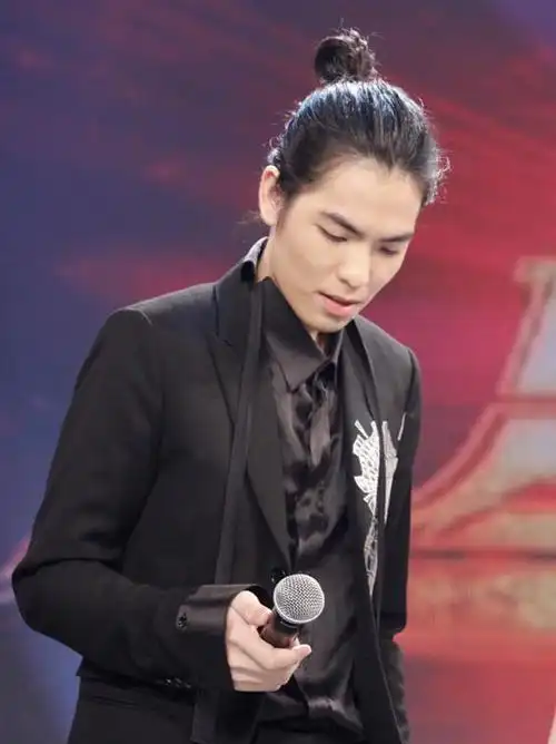 陈坤谢霆锋小栗旬男星丸子头造型你最喜欢谁