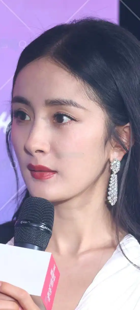 杨幂素颜壁纸#杨幂# #娱乐最前沿# #明星