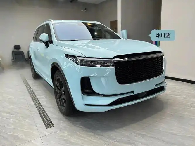 干净的蓝色,优雅的蓝色,超级耐看的蓝色#汽车改色贴膜  #理想one