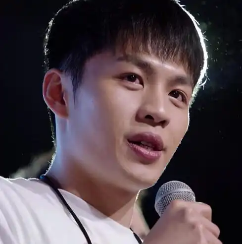 亲爱的热爱的米邵飞退役了吗 小米虽事业受挫但情场得意