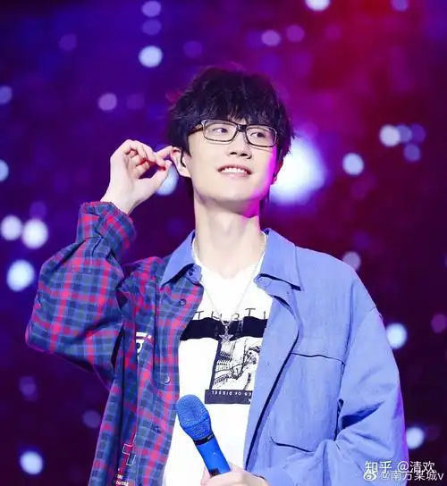 许嵩为什么能获得如今的成就