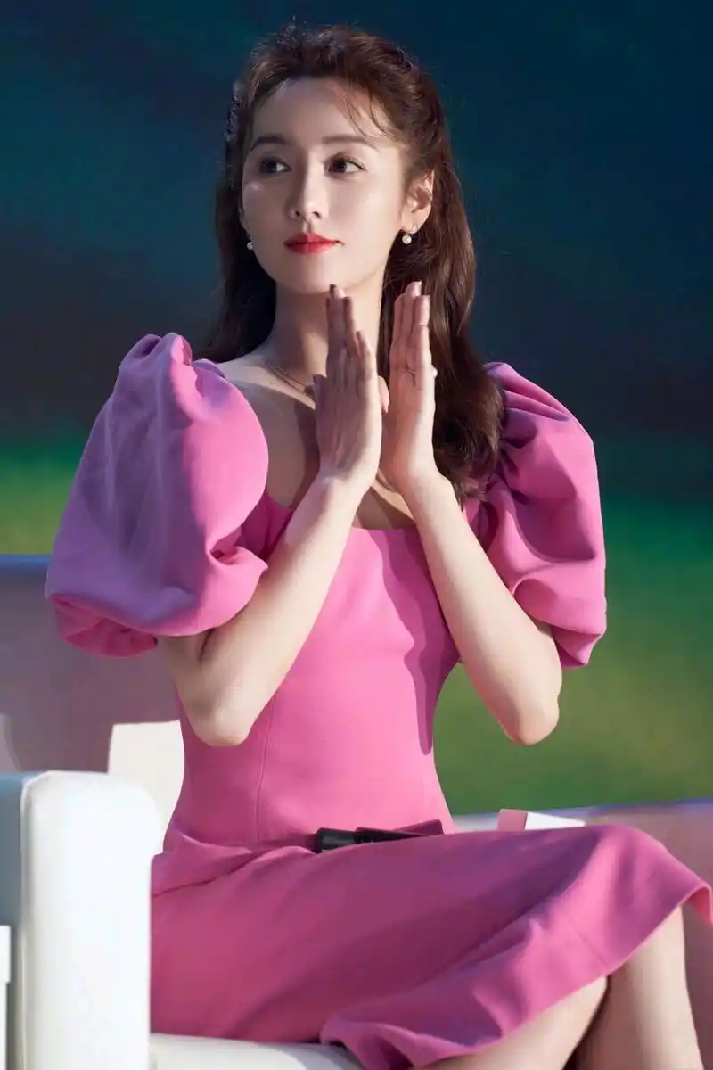 精美图集|清新甜美吕一