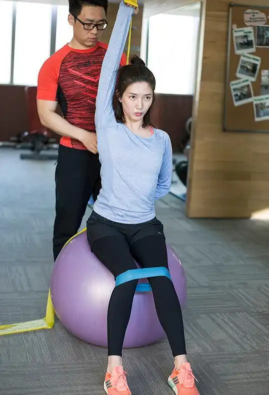 有种"健身"叫江疏影练瑜伽!身姿优美动作标准,让人看了好心动