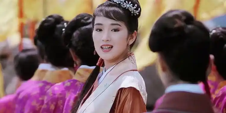 唐伯虎点秋香:一直说秋香是最美的,但我觉得春香也很漂亮!