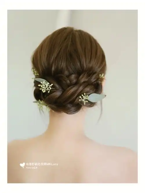 小清新盘发简约纹理造型洛杉矶婚礼跟妆