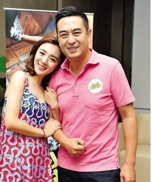 能把胡歌亲到吐,把张嘉译亲到嘴肿,这个女演员倒是个狠人_王晓晨_剧中