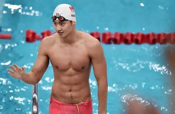 昨日晚间,在央视播出的一档节目中,宁泽涛大吐苦水,炮轰国家游泳中心