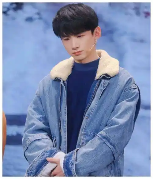 白敬亭被曝光,内幕令人震惊,粉丝们心碎至极!_网友__